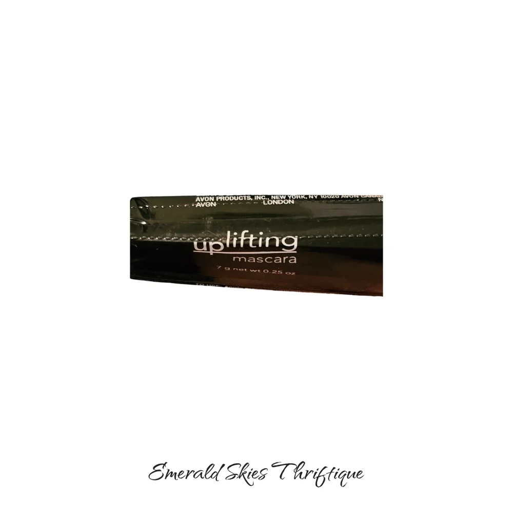 avon uplifting mascara black, UO1 sealed.